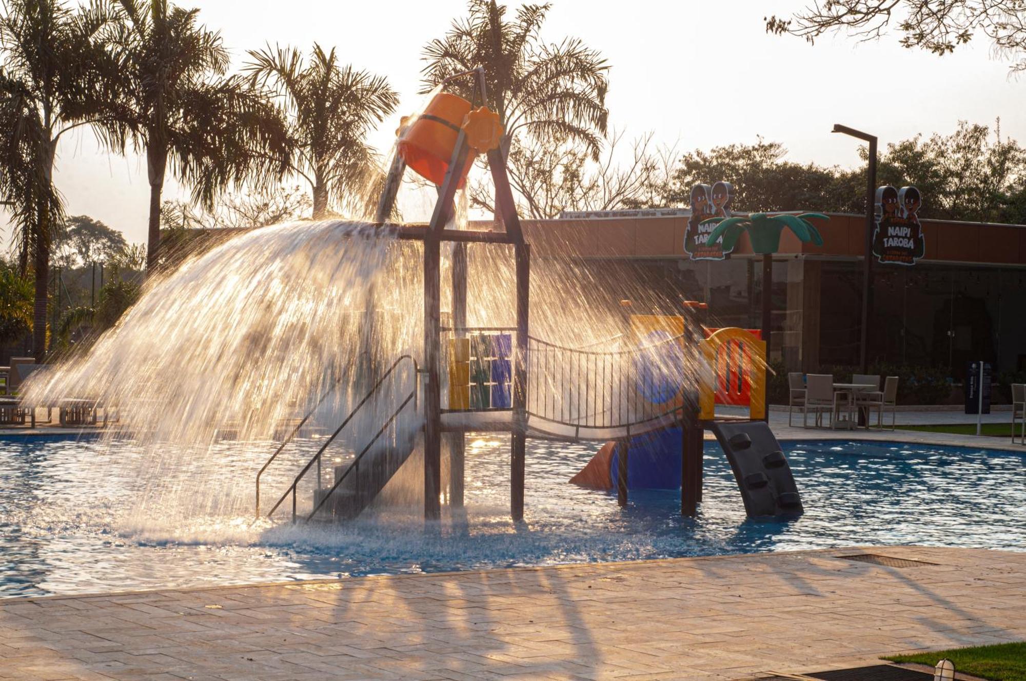 Doubletree By Hilton - Resort - Foz Do Iguacu Ngoại thất bức ảnh Splash pad at the Community Aquatic Center